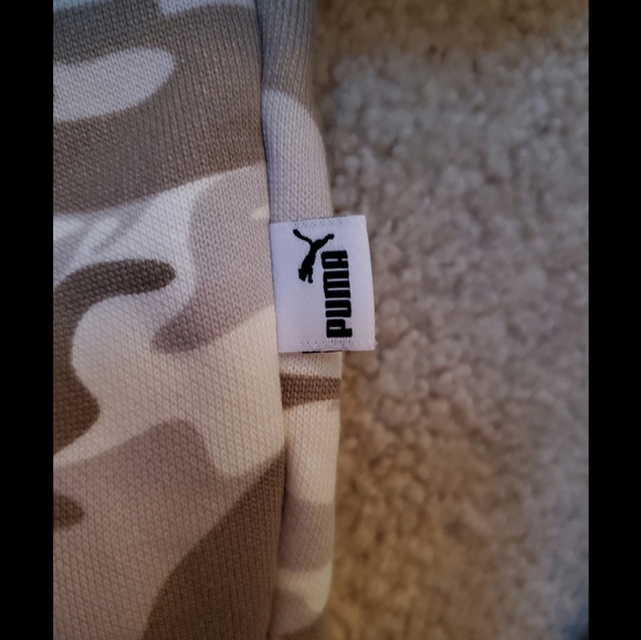 Puma hoodie NWOT - Picture 3 of 5